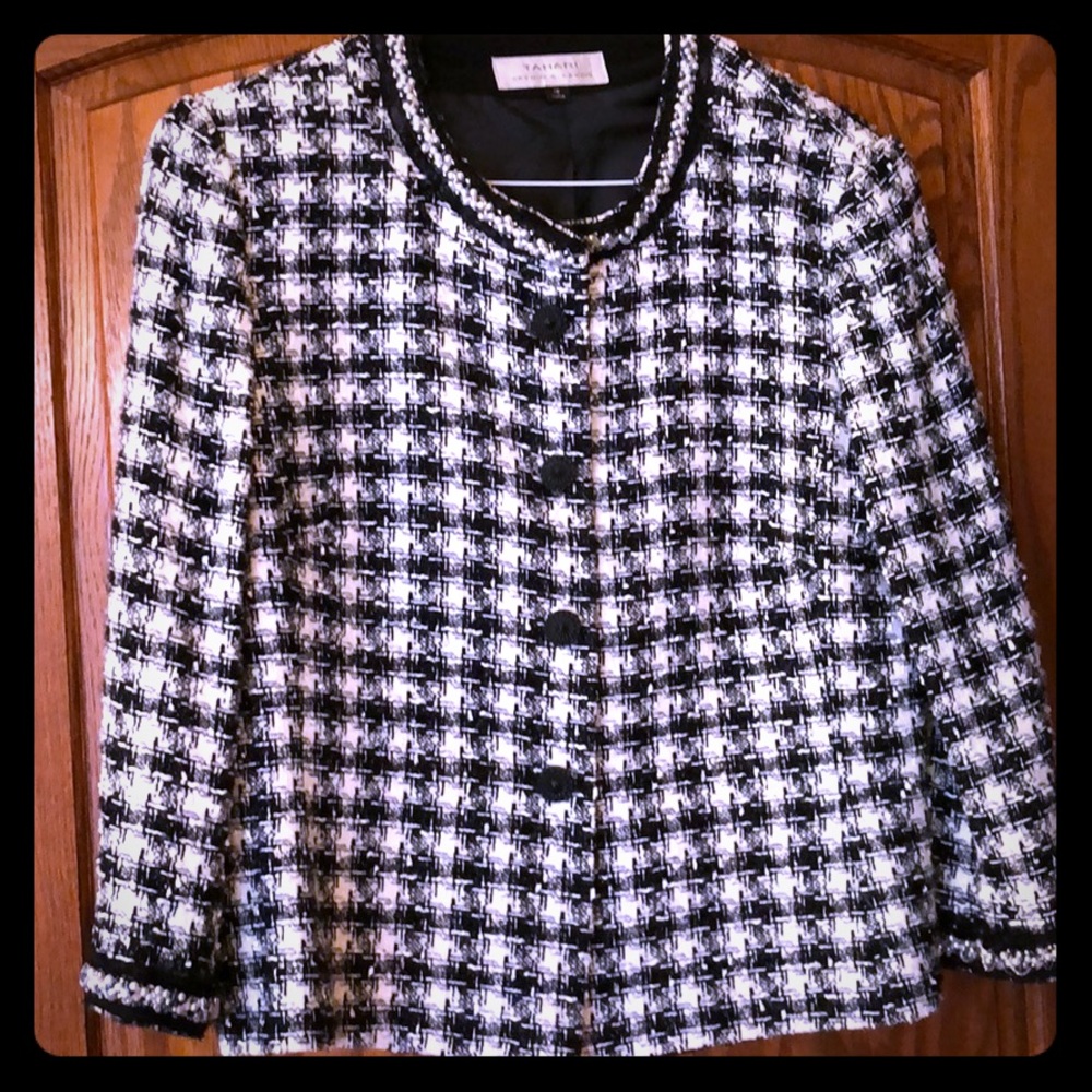 Tahari Blazer